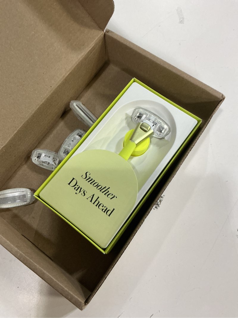 Condition photo showing Good Condition for Women's Razor Shave Kit, 1 Matchpoint Razor Handle + 6 Blade Refills Razor Shave Kit Matchpoint