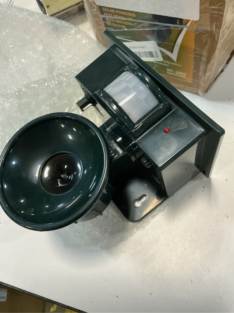 Condition photo showing Good Condition for 2026 new solar ultrasonic bird repellent devices bird repeller outdoor motion activated bird deterrents for outside pigeon repellent woodpecker goose deterrent for rooftops balconies porch patio