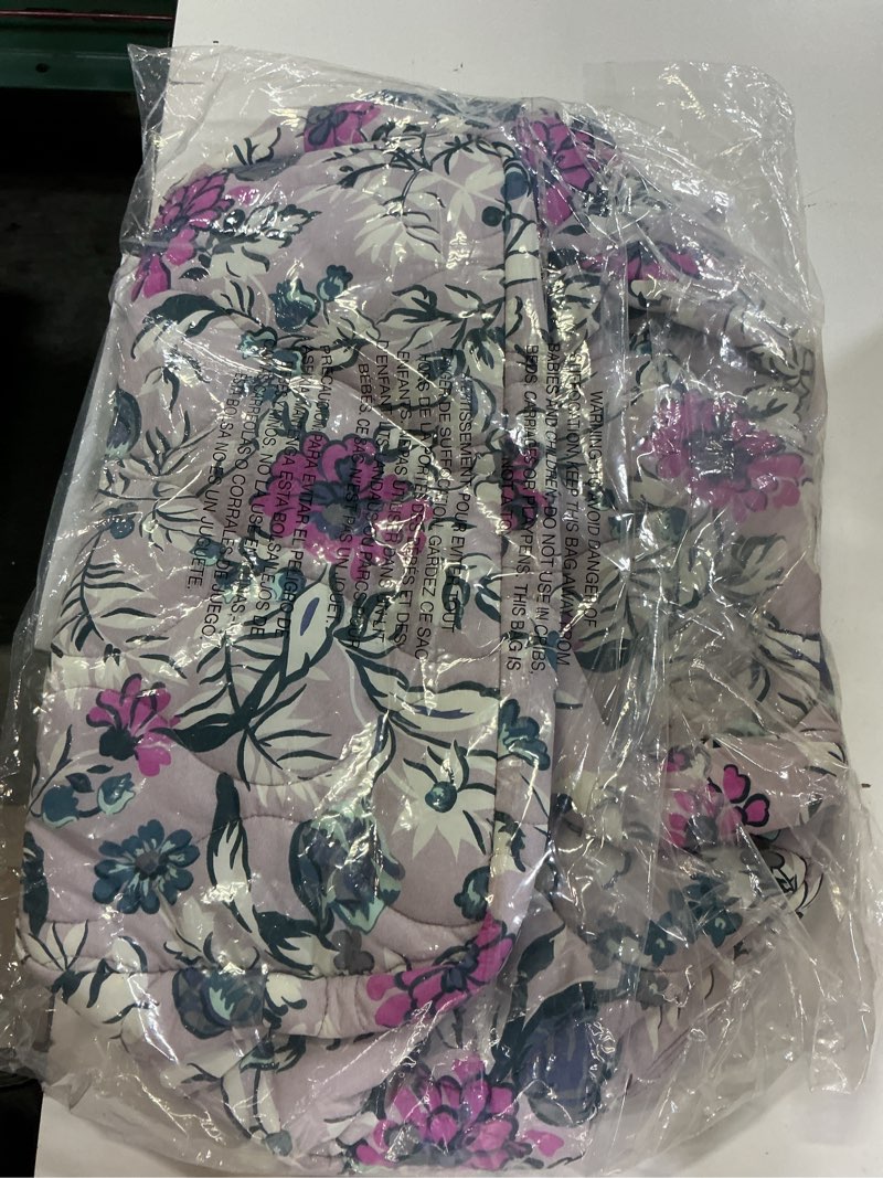 Condition photo showing Good Condition for vera bradley featherweight tote in fresh-cut floral lavender