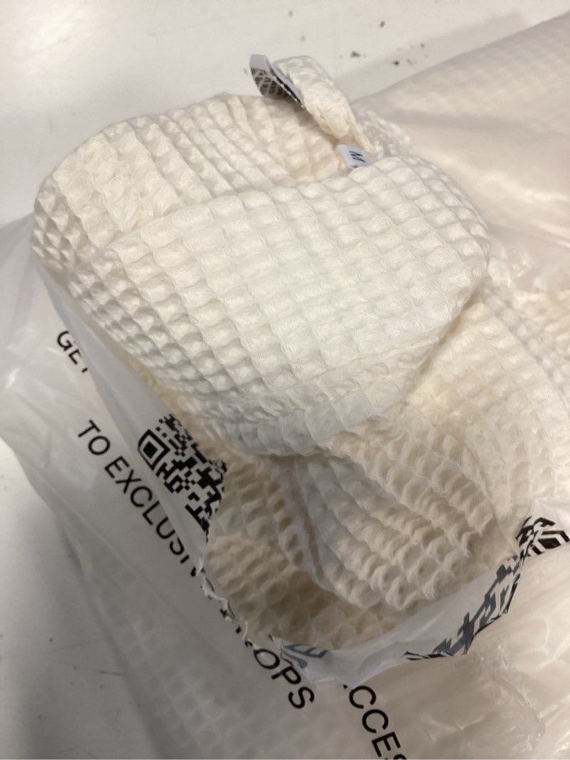 Condition photo showing Good Condition for organic turkish waffle robe ivory medium
