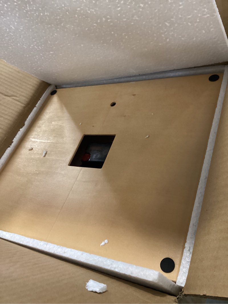 https://lotting-media.assets.bidfta.com/lotting_2a7cbce1-fb04-403e-a680-6bf9798e42b4
