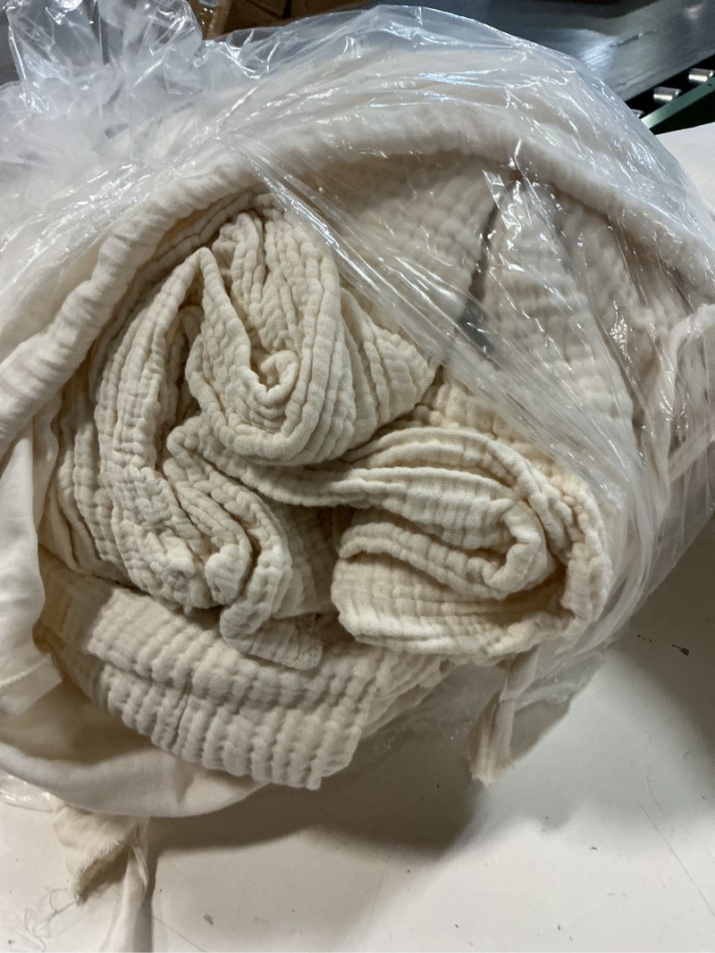 Condition photo showing Good Condition for organic cotton gauze duvet cover set, queen , beige