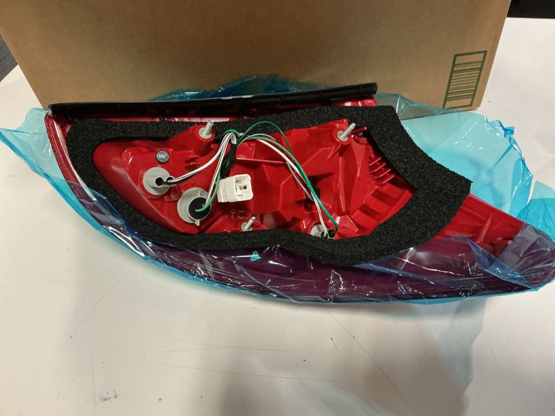Condition photo showing Good Condition for wflnhb left side tail light assembly repalcement for toyota rav4 2009-2012 driver side rear tail light brake lamp halogen 815600r010 to2800181