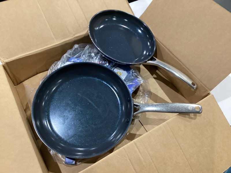 Condition photo showing Good Condition for blue diamond 9.5” & 11" nonstick frying pan skillet set, diamond infused pfas-free ceramic, dishwasher & oven safe, stainless steel handle, durable non toxic metal utensil safe, egg & omelet pans,blue blue 9.5" and 11" frying pan skillet set