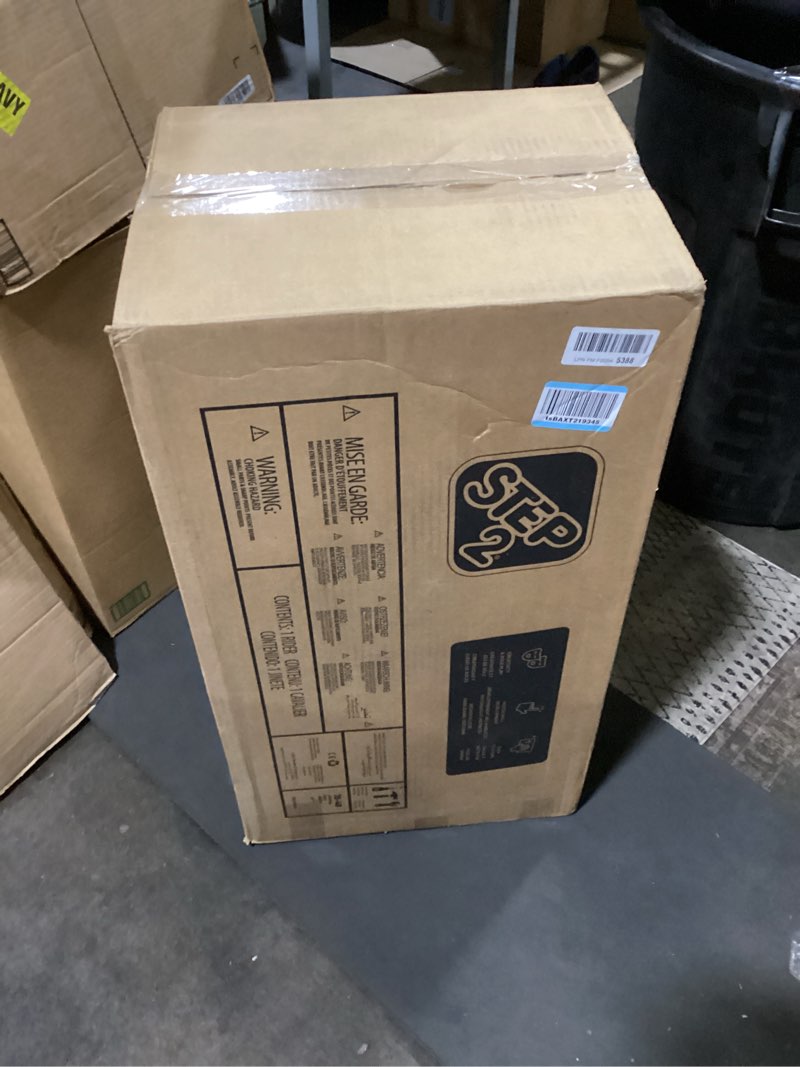 https://lotting-media.assets.bidfta.com/lotting_2a96d098-8431-4e67-a59d-b71c0be1a6f8