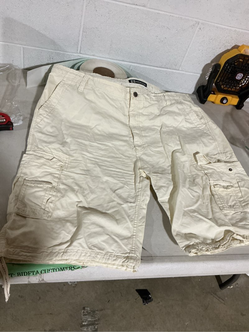 Condition photo showing Good Condition for wenven men's cotton twill cargo shorts classic relaxed fit- reg and big & tall sizes 48 beige