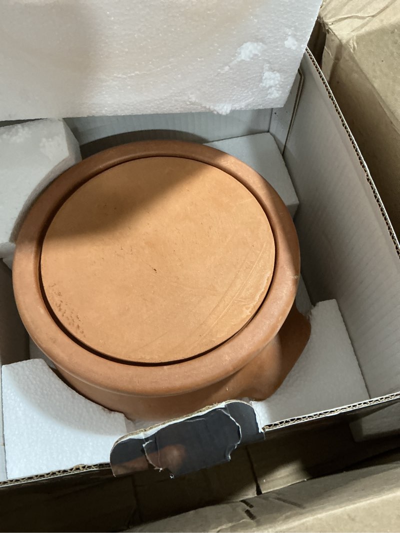 Condition photo showing Good Condition for hakan suphan handmade 2.6-quart small clay cooking pot with lid, unglazed natural cookware, terracotta cazuela, casserole dish, rice cooking, stewpot, korean, indian, mexican dish 2.5 l small - 2.6 quarts