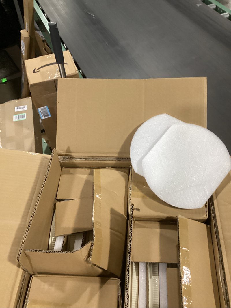 Condition photo showing Good Condition for Famiware Star Dinnerware Set, Plates and Bowls Sets for 8 (24pcs), Ribbed Stoneware Dishes - Chip & Scratch Resistant, Microwave & Dishwasher Safe, Cream Cream 8-Set(24pcs)