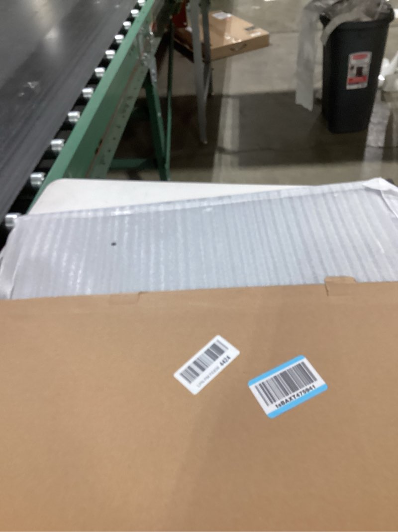 Condition photo showing Good Condition for 23x23 inch Picture Frame Solid Wood 23x23 Photo Frame 23x23 Poster Frame (A23B2323)