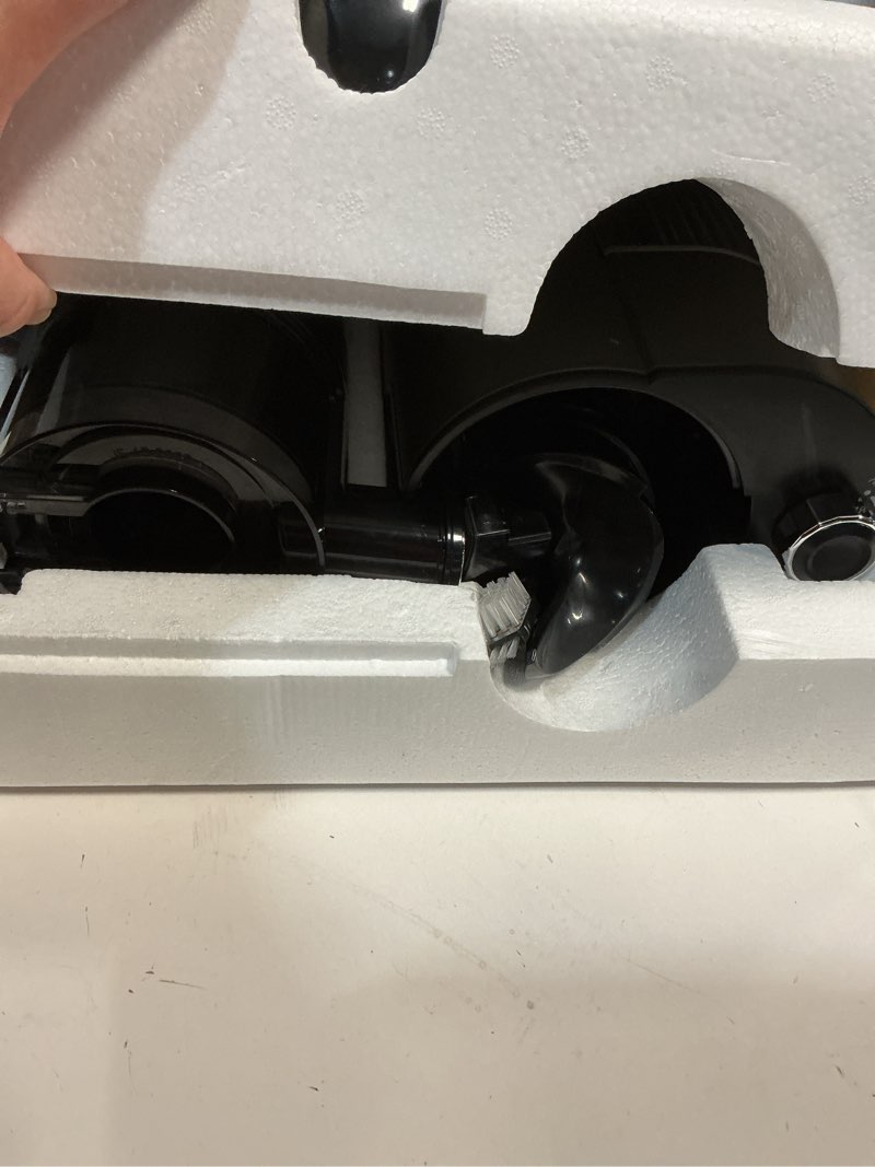 Condition photo showing Good Condition for Cold Press Juicer, 5.8" Wide Feed Chute Juice Extractor Machine with 400W, High Juice Yield, Slow Masticating Juicer for Whole Vegetables & Fruits, Black Gray