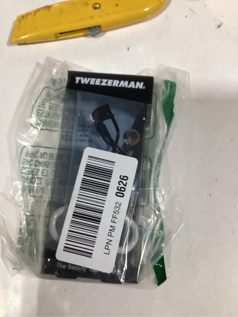 Condition photo showing Good Condition for Tweezerman Onyx Great Grip Eyelash Curler - Makeup Eyelash Tool for All Eye Shapes Onyx Grip