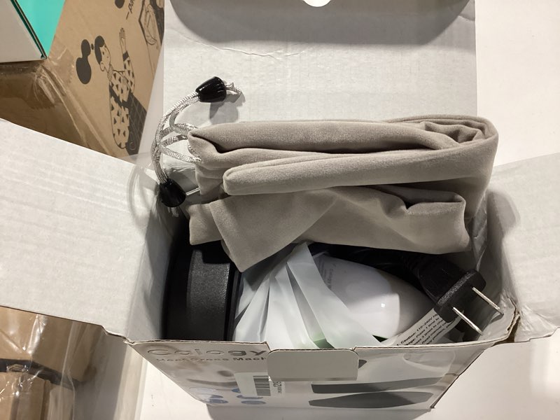 Condition photo showing Good Condition for calogy mini heat press, heat transfer machine, constant temp control, insulated safety base, fits for crafts, t-shirt, hat, cap, pillows (white green)