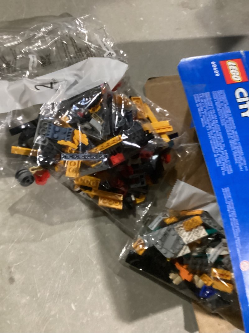 Condition photo showing Good Condition for LEGO City Yellow Mobile Construction Crane Toy Set for Boys and Girls, Long Extendable Boom and 4 Worker Minifigures Included for Imaginative Role Play, Construction Toy Birthday Gift for Kids, 60409