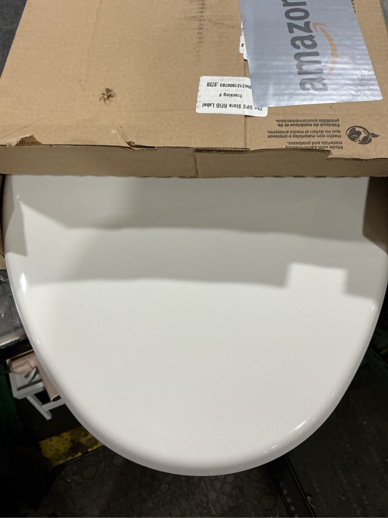 Condition photo showing Good Condition for bemis 7300slec slow close toilet seat, easy clean hinges and durable plastic seat, made in usa, elongated, white