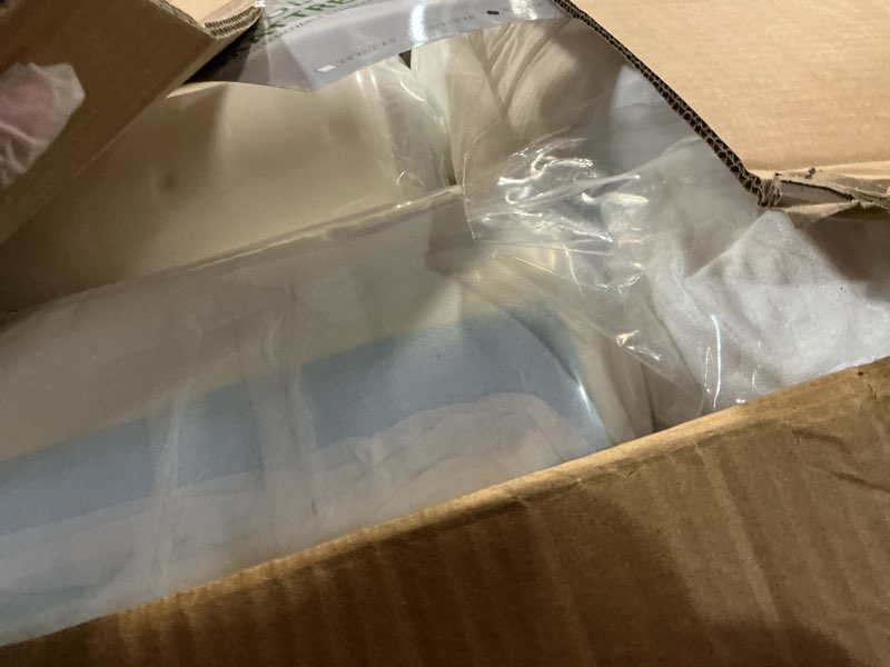 Condition photo showing Good Condition for moonsea tri folding mattress topper, memory foam tri-fold mattress with ultra soft waterproof washable cover, twin size (75"x38"x4") 75x38x4inch