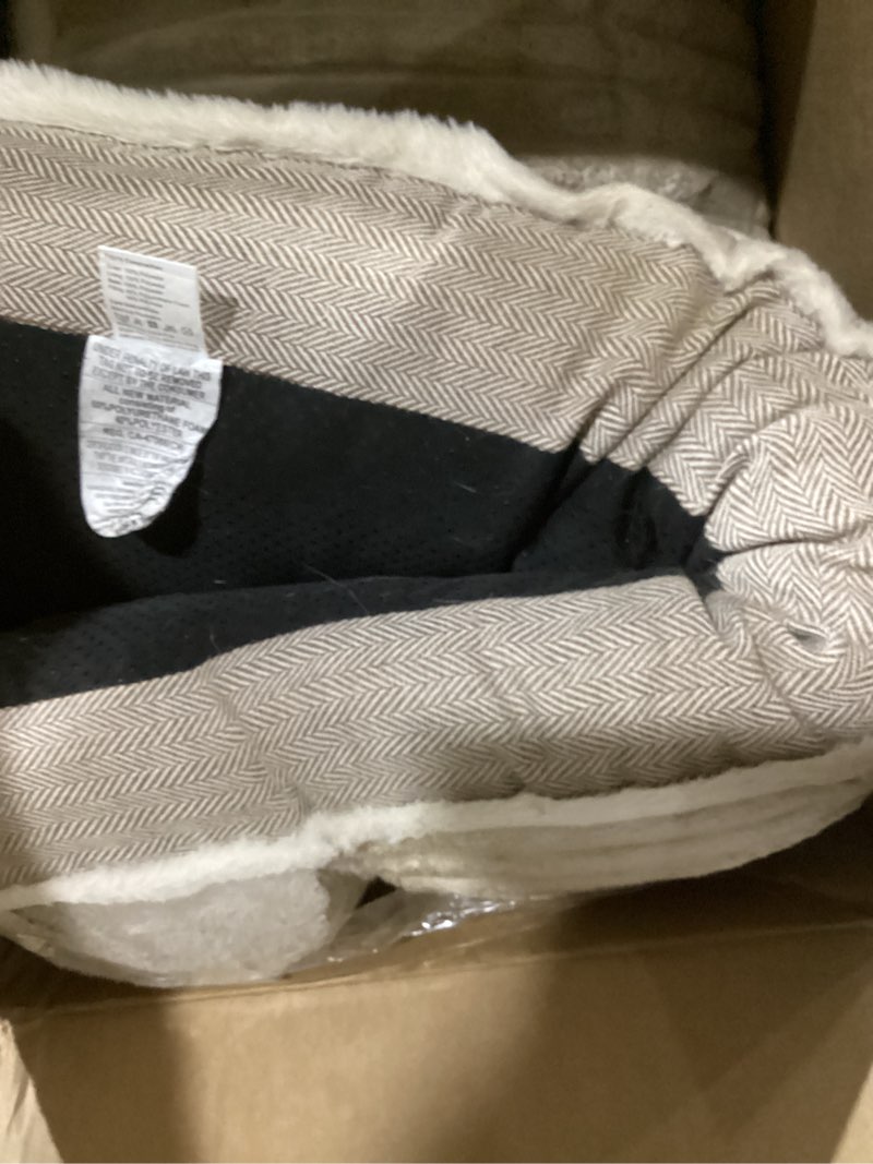 Condition photo showing Good Condition for orthopedic dog bed for extra large dog, waterproof pet bed for crate,non-slip bottom and egg-crate foam with removable washable cover crate bed,cream,41"x27"x4" 41"x27"x4" cream