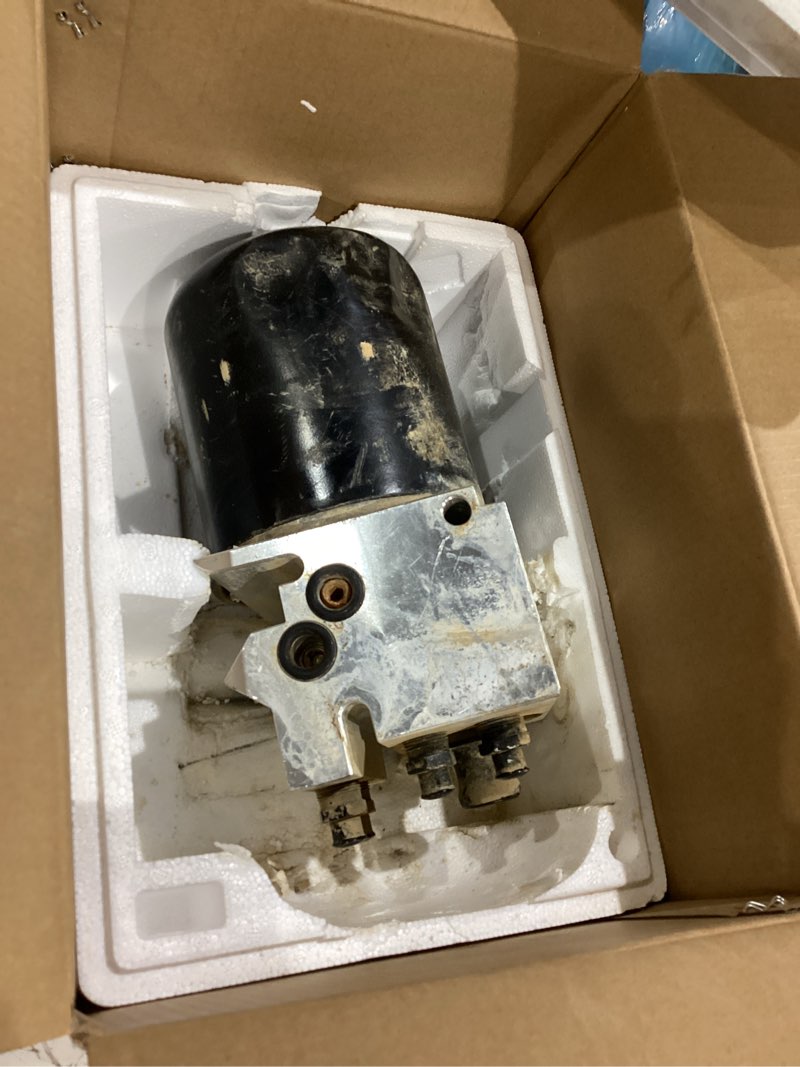 Condition photo showing As Is for air dryer assembly kit,12volts,fits volvo, freightliner, kenworth, peterbilt, international, western star trucks/bus/rv/other – replaces 5015534, 5010696x