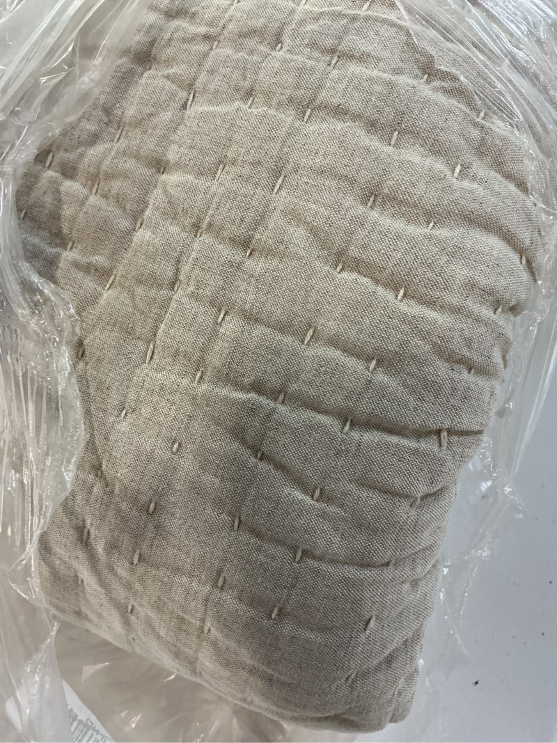 Condition photo showing Good Condition for european linen cotton stitch quilt, king/cal king, natural