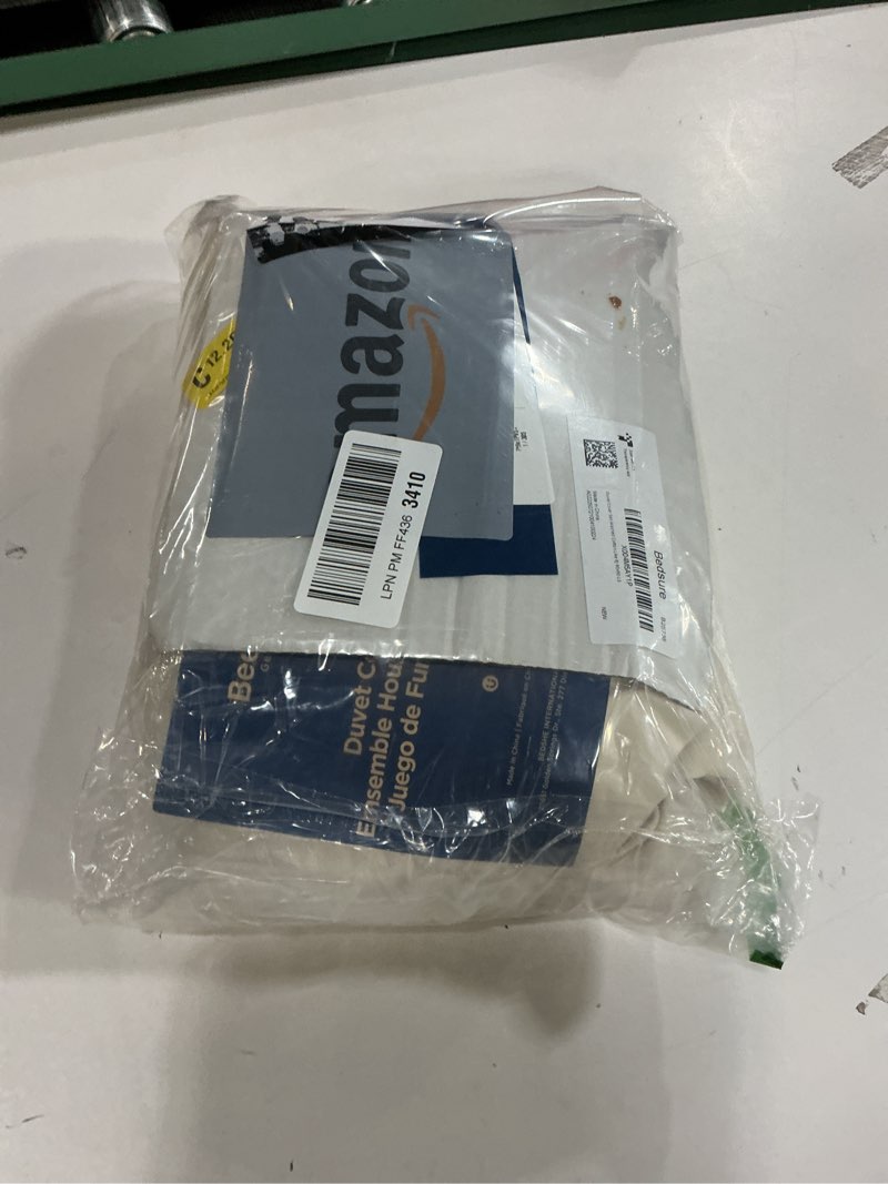 Condition photo showing Good Condition for Bedsure Oat Milk Duvet Cover Queen Size - 3 Pieces Prewashed Cotton-Like Polyester Extra Soft Bedding Set, Includes 1 Duvet Cover 90x90 Inches with Zipper Closure & 2 Pillow Shams, No Comforter 02 - Oat Milk (No Comforter) Queen (90" x 90")