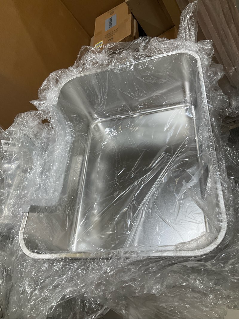 Condition photo showing New/Like New for stainless steel cat litter box, steel litter pan with curved low entry, leak proof 6 inch high side for urine, easy entry for kittens older cats, no slip, 17.7" x 13.8" x 6", silver silver 17.7" x 13.8" x 6"