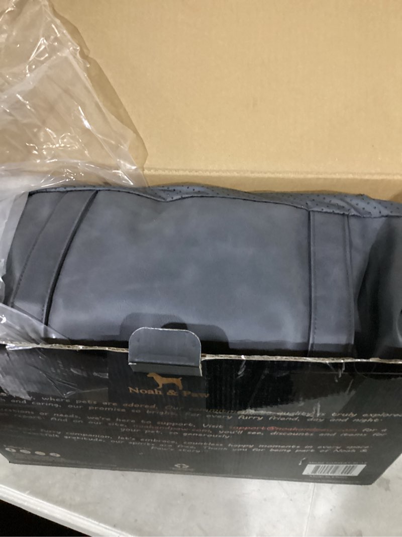 Condition photo showing Good Condition for noah & paw small dog car seat for small medium pets