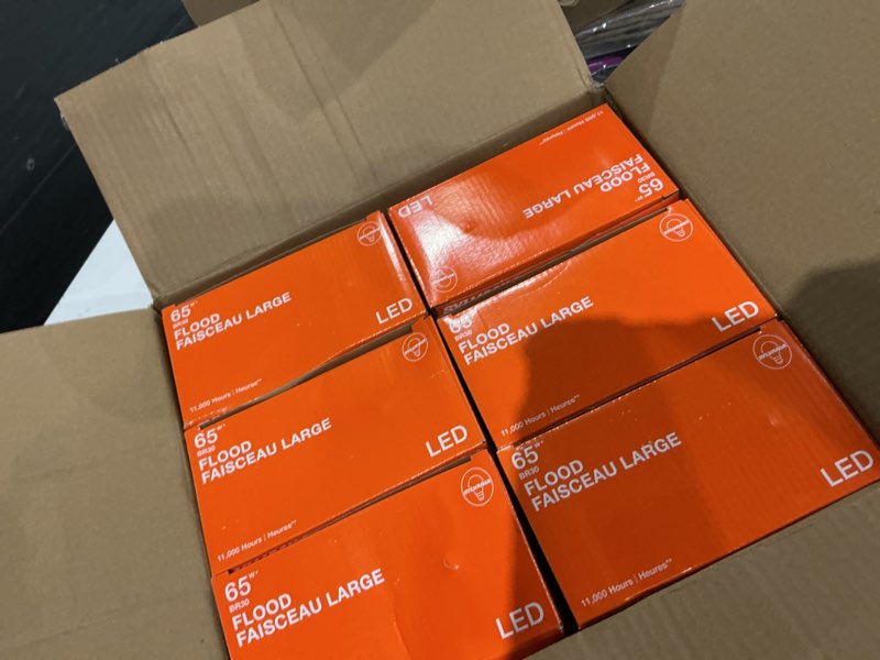 Condition photo showing Good Condition for sylvania led flood br30 light bulb, 65w = 9w, 10 year, 650 lumens, dimmable, 2700k, soft white - 12 pack (41262) 2700k soft white 12 count (pack of 1) 9w