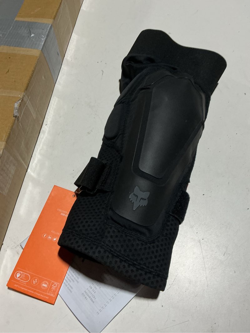 Condition photo showing Good Condition for fox racing launch pro knee guard