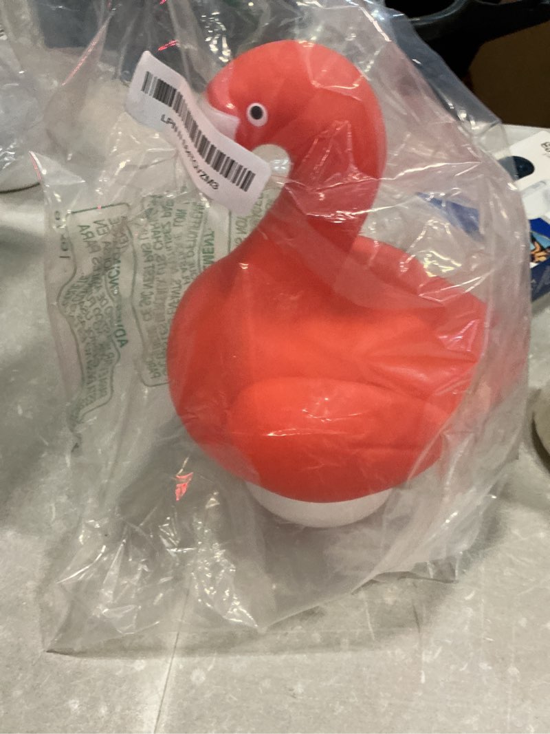 Condition photo showing Good Condition for xy-wq chlorine floater, floating pool chlorine dispenser, fits 1 and 3 inch tablets for large and small pools, hot tub, spa, flamingo
