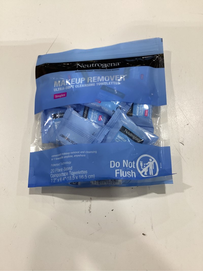 Condition photo showing New/Like New for neutrogena makeup remover wipes, daily single face cleansing towelettes, makeup removing cleansing wipes removes dirt & oil, alcohol-free face towelettes, 20 ct 20 count (pack of 1) 20ct original singles (pack of 1)