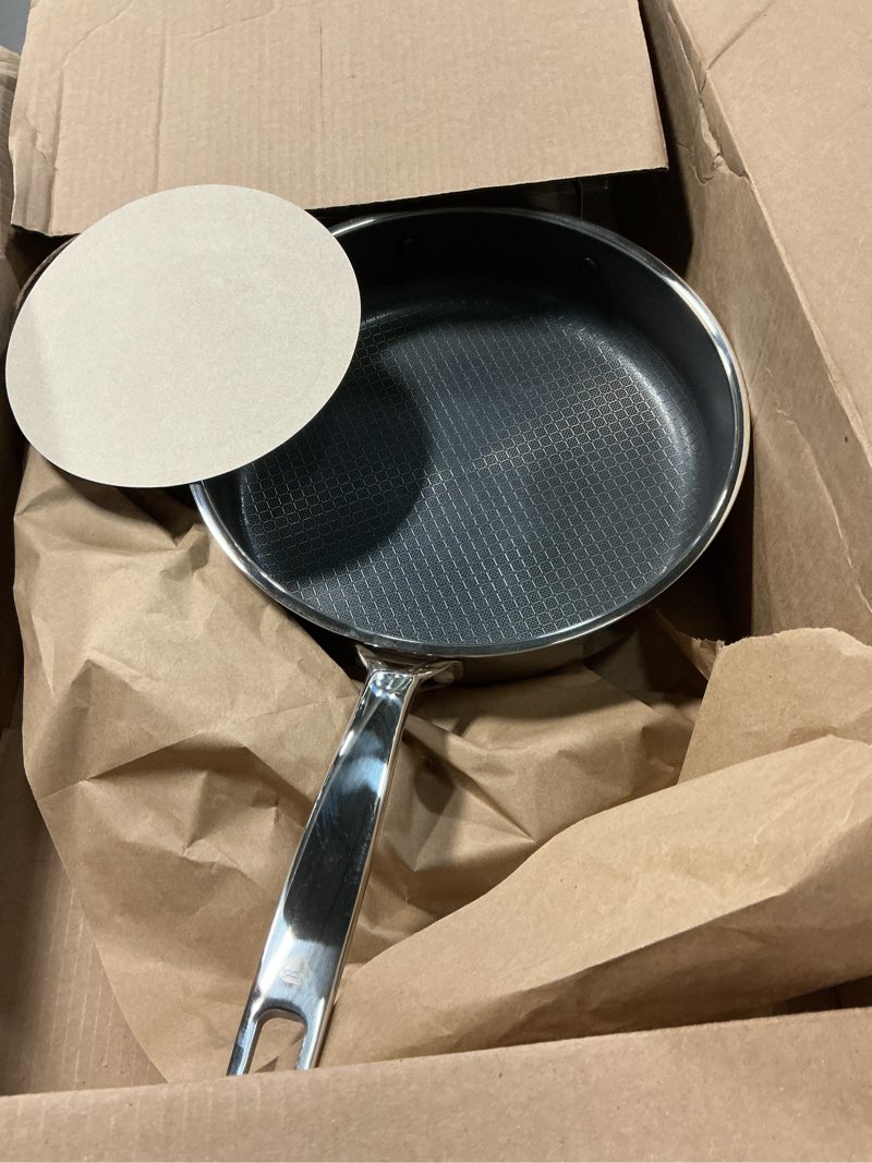 Condition photo showing Good Condition for blue diamond hybrid nonstick stainless steel 4qt saute pan with glass lid, pfas-free ceramic diamond bond, deep jumbo skillet, induction ready, dishwasher & metal utensil safe, stay-cool handle 4qt saute pan with lid