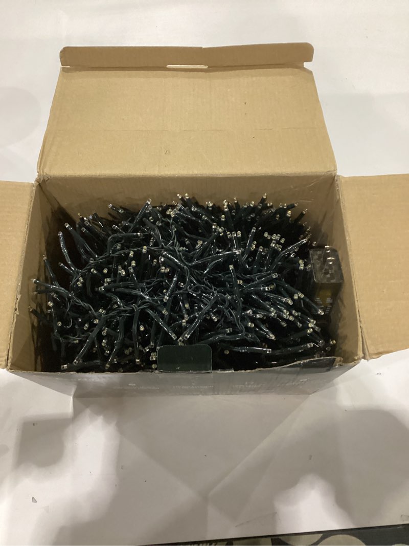 EcoNour 82 Ft 2000 LED Cluster Twinkle Lights for Christmas Tree, 8 Modes String Lights for Decorati