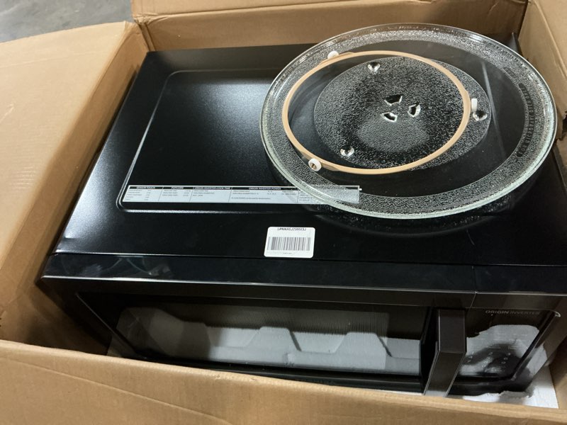 Condition photo showing Good Condition for toshiba ml-em45pit(bs) countertop microwave oven with inverter technology, kitchen essentials, smart sensor, auto defrost, 1.6 cu.ft, 13.6" removable turntable, 33lb.&1250w, black stainless steel