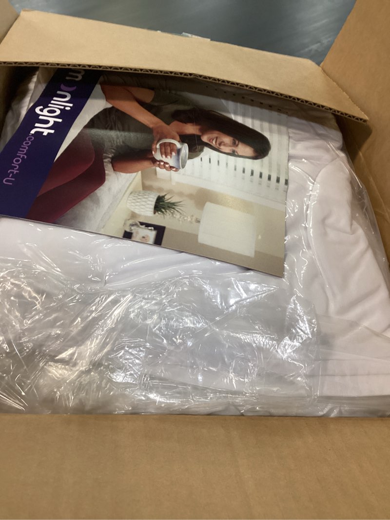 Condition photo showing New/Like New for moonlight comfort-u total body pregnancy support pillow. full size. comfort u total body support.