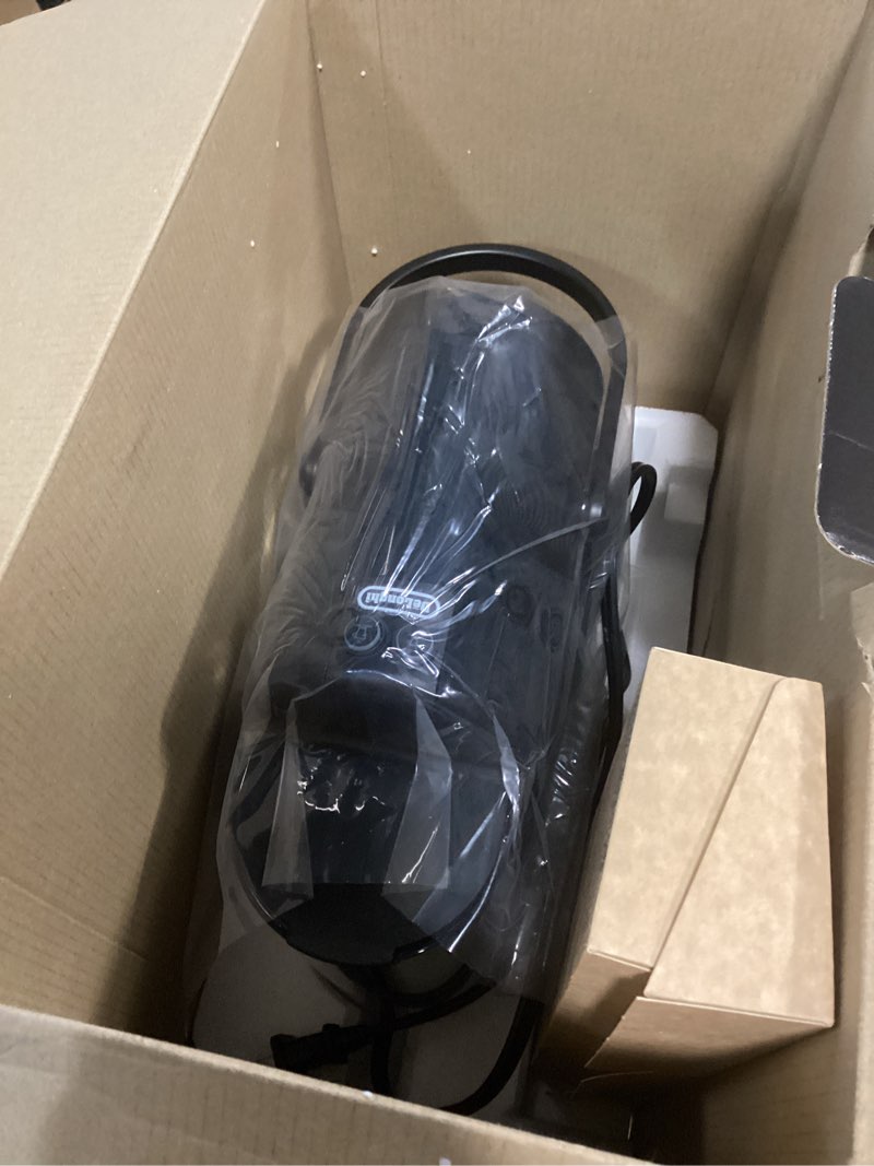 Condition photo showing Good Condition for nespresso inissia espresso machine by de'longhi,24 oz, black machine only black