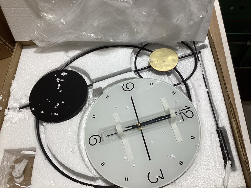 Condition photo showing Good Condition for Large Modern Wall Clock for Living Room Decor 24 Inch Big Decorative Gold Metal Wall Clock with Pendulum for Home Bedroom Kitchen Office Battery Operated Non Ticking Decoration Clocks Wall Art Deco