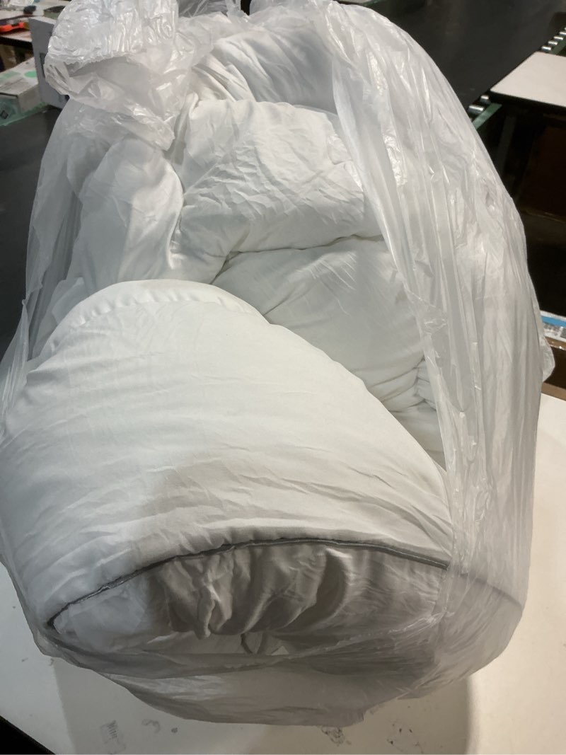 Condition photo showing Good Condition for Decroom 4 Inch Memory Foam Mattress Topper Twin for Back Pain Relief, Filled with Breathable Memory Foam Pillow Topper Soft Fluffy Supportive Bed Mattress Pad, 75x39x4 Inch Twin White