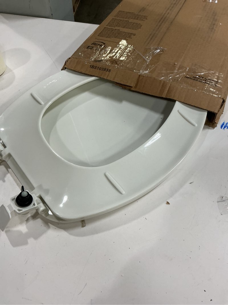 Condition photo showing Good Condition for bemis 170 000 toilet seat, elongated, plastic, white
