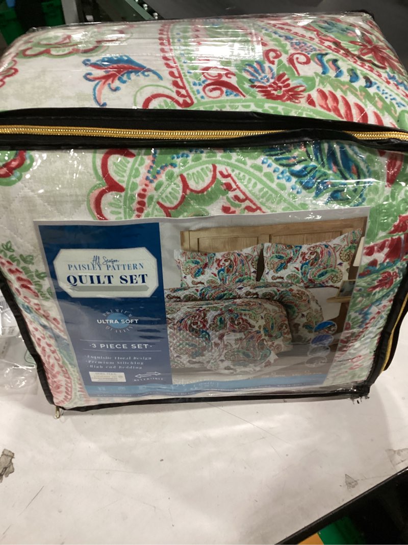 Condition photo showing Good Condition for (SIMILAR TO STOCK PHOTO)Qucover California King Quilt, Cotton Boho Paisley Quilt, 3 Piece Lightweight Oversized King Bedspread with Pillow Shams, Lightweight Colorful Bedding Comforter Sets, 118x106