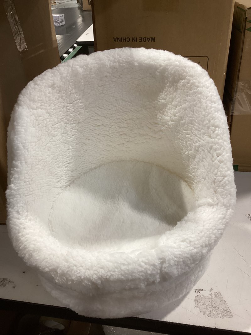 Condition photo showing Good Condition for ohcoolstule Child Photography Propsï¼Œ Cotton Newborn Photo Sofa Seat Mini Posing Cushion ï¼ˆ White ï¼‰