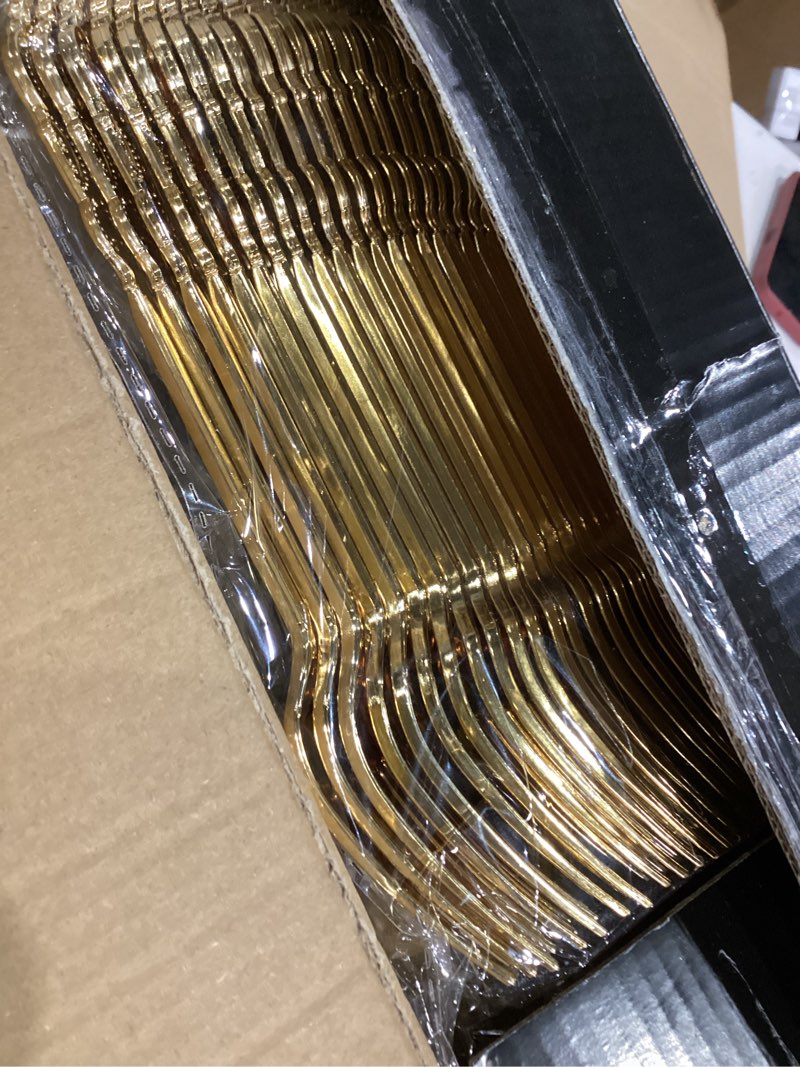 Condition photo showing New/Like New for Hioasis 175pcs Clear Green Plastic Plates - Elegant Disposable Dinnerware Set Suitable for 25 Guests Include 10.25" Dinner & 7.5" Dessert Plates, Cutlery, Napkins, Cups for Party & Wedding 175 Pieces (25 Guests) Clear Green and Gold