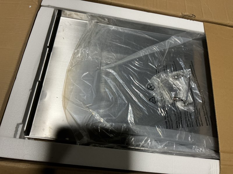 Condition photo showing Good Condition for stanbroil 36 inch stainless steel flat top gas grill griddle replacement for blackstone 4 burner gas grill cooking station, flat top griddle with new rear grease management system