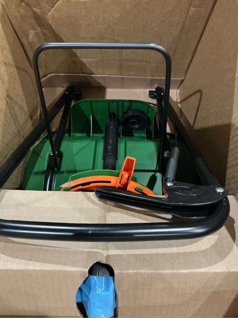 Condition photo showing Good Condition for scotts turf builder edgeguard mini broadcast spreader - spreads grass seed, fertilizer and salt - holds up to 5,000 sq. ft. of scotts grass seed or fertilizer products