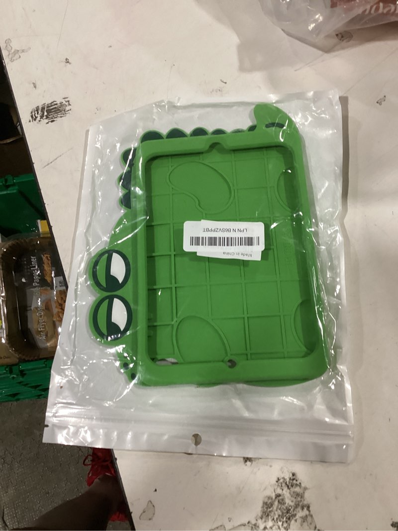 Condition photo showing Good Condition for 3d cute crocodile case for ipad mini 1st 2nd 3rd 7.9 inch with strap,kawaii cartoon green crocodile soft silicone case with kickstand for kids teens boys girls women (ipad mini 1 2 3 7.9 inch) for ipad mini 1 2 3