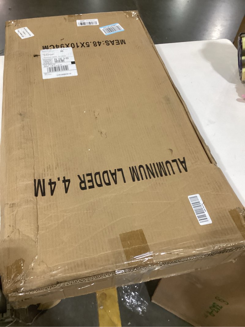 Condition photo showing Good Condition for Aluminum Ladder 4.4M