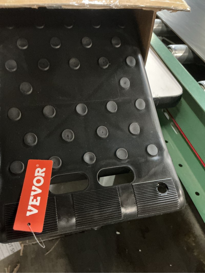 Condition photo showing New/Like New for vevor 0.7-ft x 2-ft 20000-lb capacity loading ramp