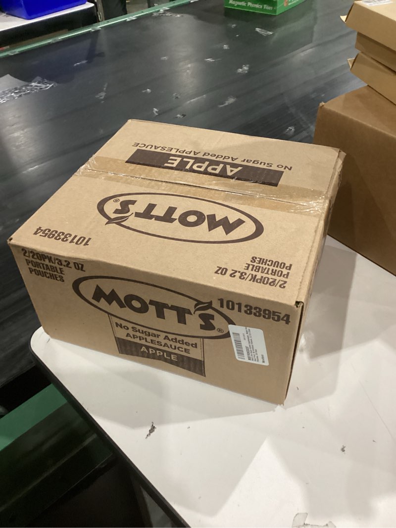 Condition photo showing New/Like New for Mott's No Sugar Added Applesauce, Made from Real Fruit, No Artificial Flavors, 3.2 Oz Clear Pouches, 20 Pack No Sugar Apple 20 Count