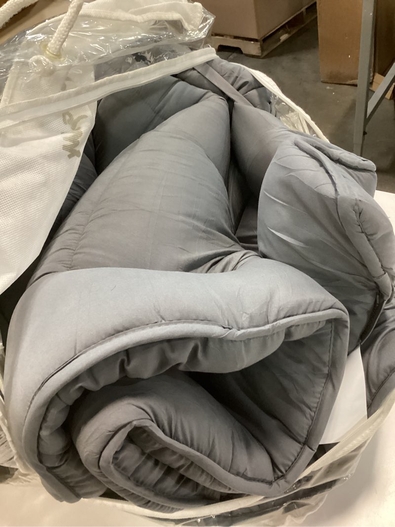 Condition photo showing Good Condition for Japanese Floor Mattress Futon, Thick 5-Layer Roll Up Foldable Mattress, Comfortable Foam Tatami Mat Sleeping Pad (Gray, Full) Gray Full