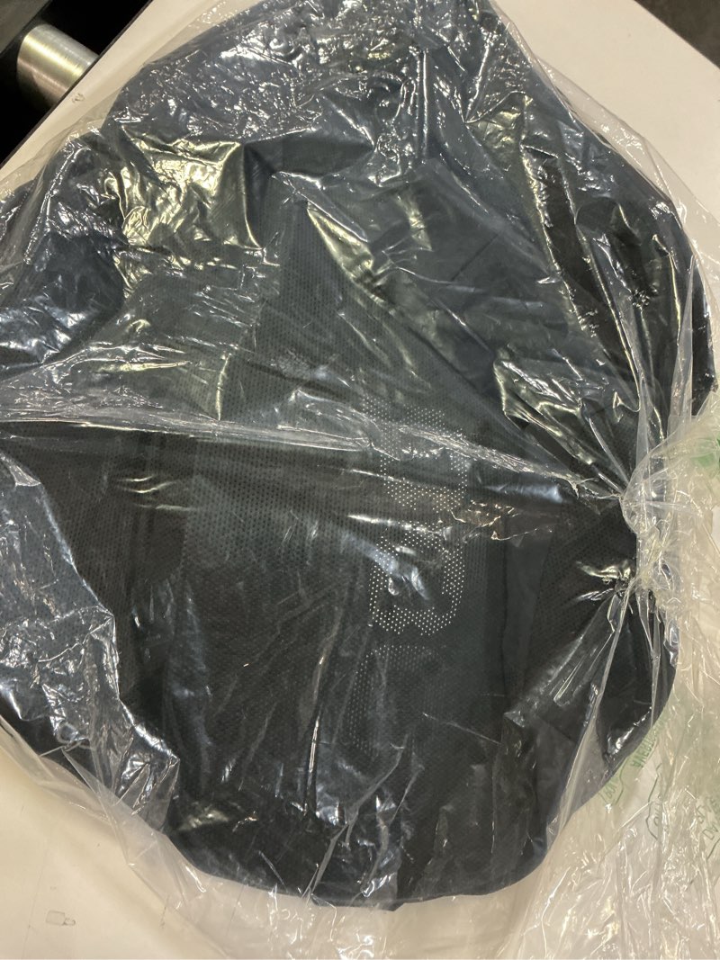 Condition photo showing Good Condition for protective athletic top poc oseus vpd