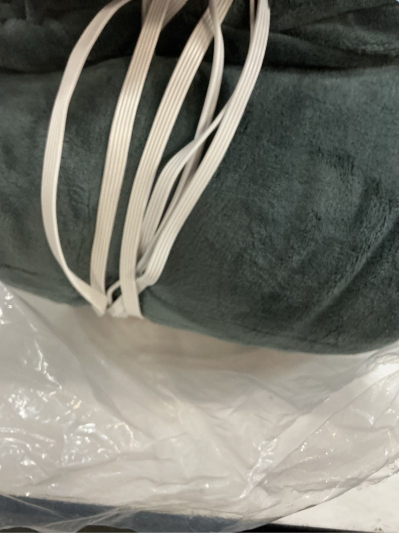 Condition photo showing Good Condition for Sunbeam Electric Royal Luxe Microplush Reverse Sherpa Heated Blanket, 12 Heat Settings, 12-Hour Selectable Auto Shut-Off, Fast Heating, Warm and Cozy, Night Fog, King, 90" x 100" Night Fog King Heated Blanket