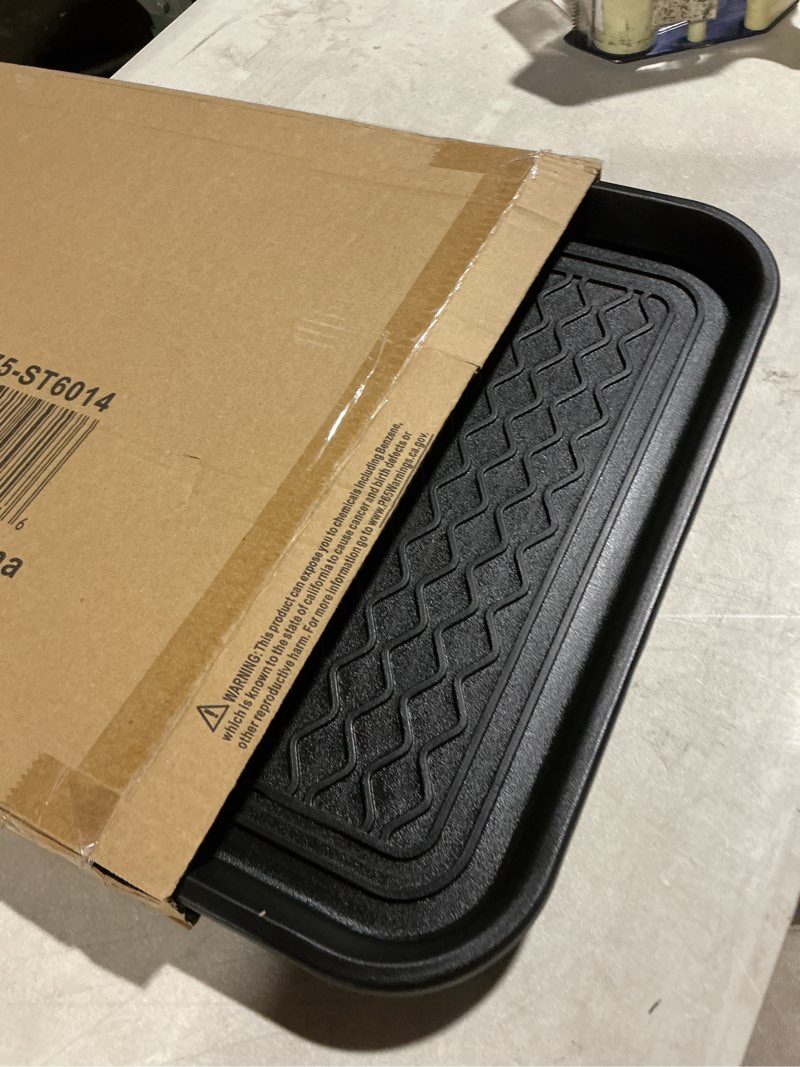 Condition photo showing Good Condition for All-Weather Indoor/Outdoor Boot Tray - Weather-Resistant Hard Plastic Shoe Mat with Raised Edge for Entryways, Decks, and Patios by Stalwart (Black) MEDIUM